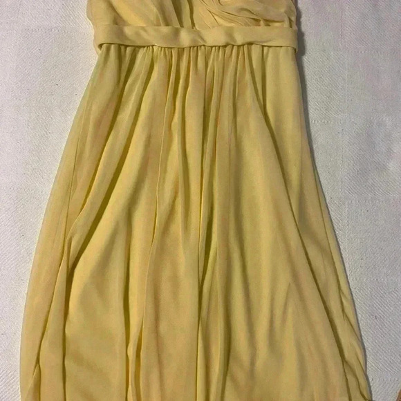 David’s Bridal | Bridesmaids Dress | Knee Length | Size 4 | Color: Canary - Picture 2 of 9